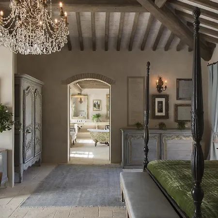 Borgo Santo Pietro Szálloda 5*