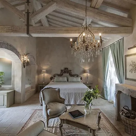 Borgo Santo Pietro 5*